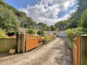 Photo 28- click for photo gallery